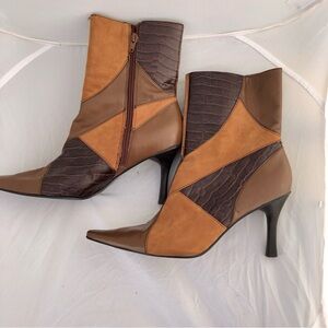 Patchwork leather ankle boots sz 9